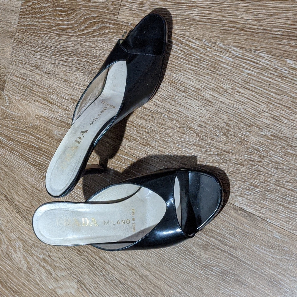 Black Prada heels size 39/8.5